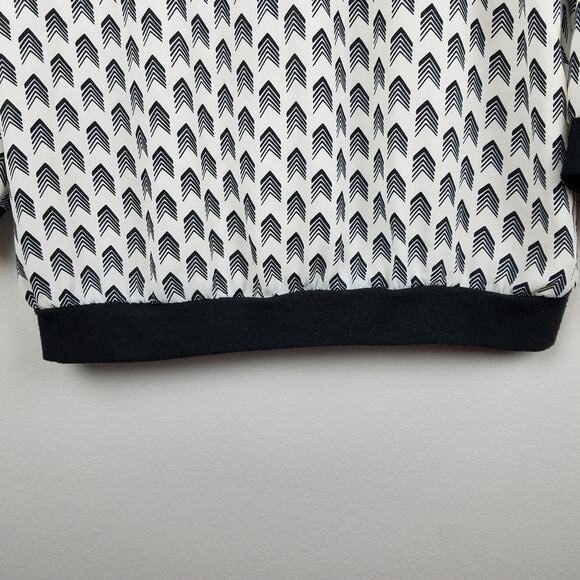 Aqua Womens Black & White Chevron Print W/ Contrast Hem Dolman Top Small - Picture 5 of 9